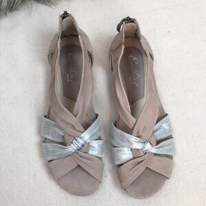 Earthies taupe + silver Sora sandal Strappy festival zip back flat